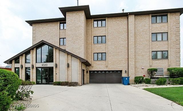 1st image of 11020 S Keating Ave APT 303