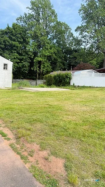 2 bed, 1.0 bath, 1873 sqft, $1,600 — Photo 4
