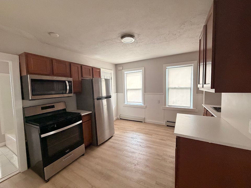 1st image of 31 Grape St APT 1