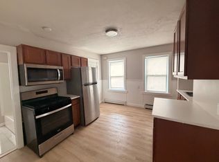 31 Grape St APT 1, Providence, RI 02908
