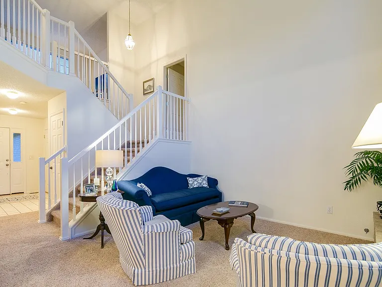 12822 Bellaire St — Photo 9
