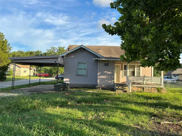 1320 E 4th St, Okmulgee, OK 74447