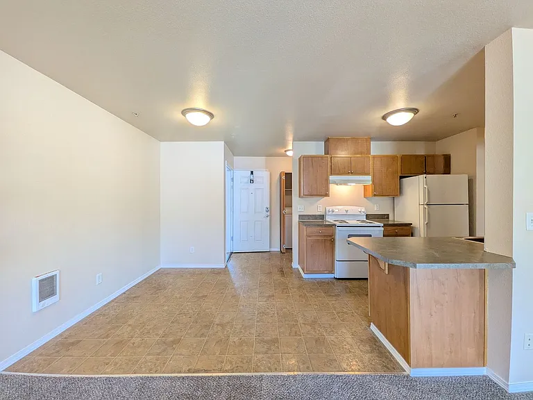 Wellesley Park Apartments — Photo 106