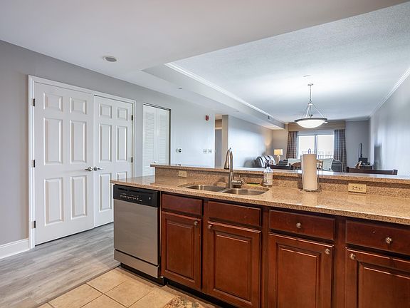 4th image of 215 W College Ave APT 906