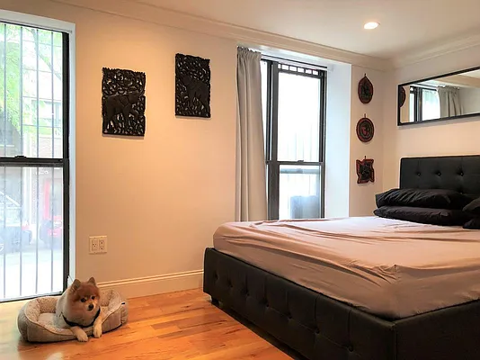 Rented by REAL New York | media 19