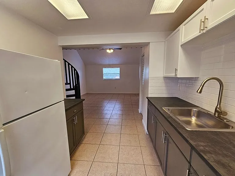 2154 Bradford St #226 — Photo 2