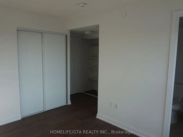 275 Village Green Sq #1522 — Photo 24