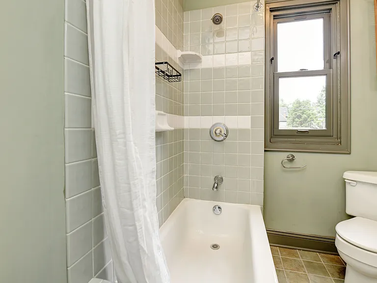 355 King Ave — Photo 41