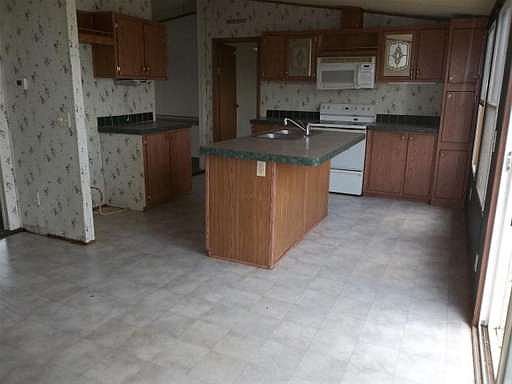 2nd image of 105 Belmore Dr