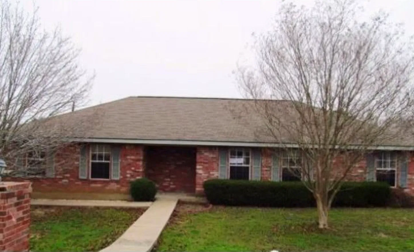 3 bed, 1490 sqft, $1,900 — Photo 1