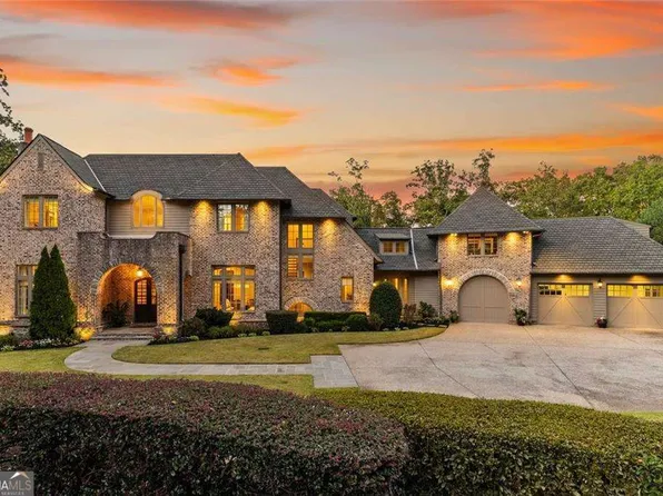 475 Heards Ferry Rd NW, Sandy Springs, GA 30328