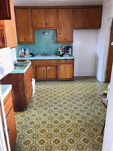 2nd image of 4021 La Rica Ave