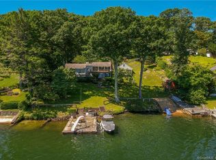 19 Old Neversink Rd, Danbury, CT 06811