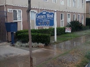 130 W Hoover Ave APT 8, Orange, CA 92867