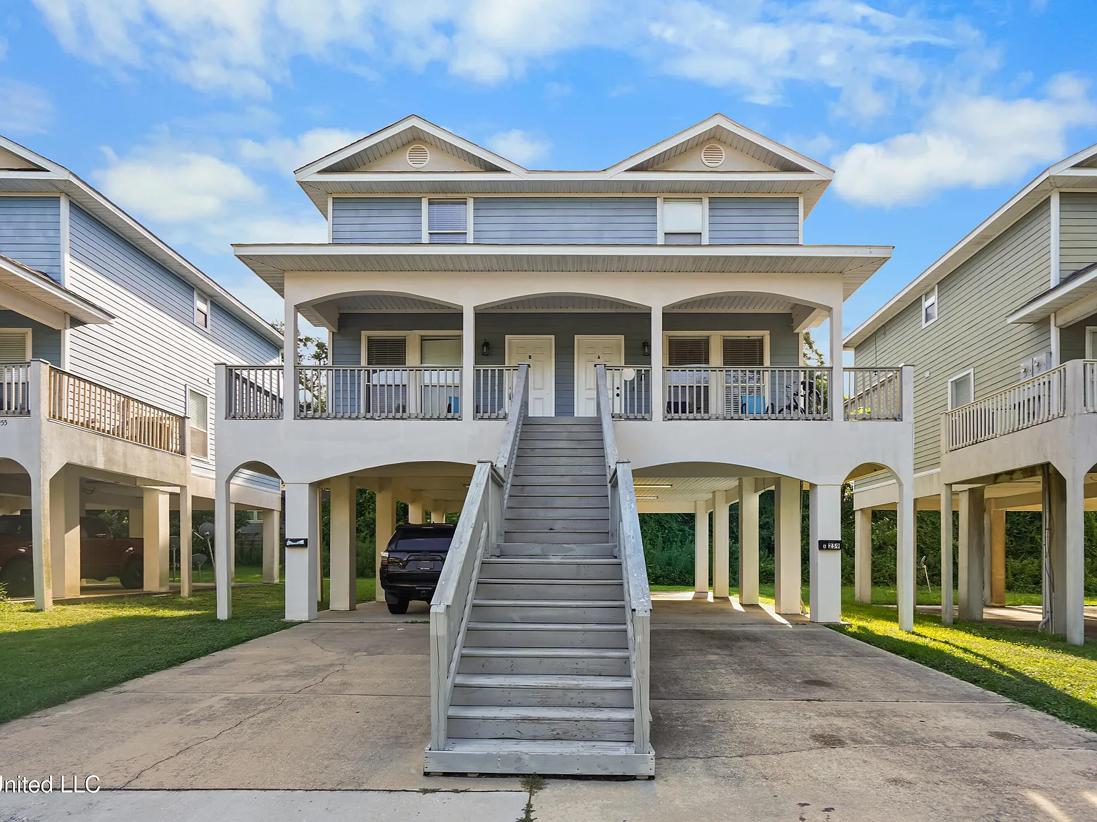 2 bed, 1.5 bath, 1100 sqft, $2,200 — Photo 1