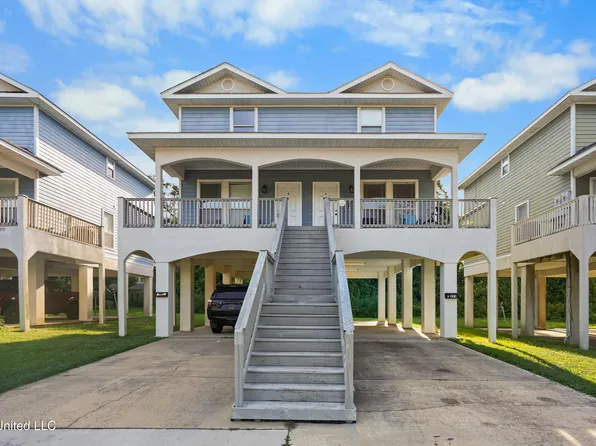 259 Benachi Ave #B, Biloxi, MS 39530