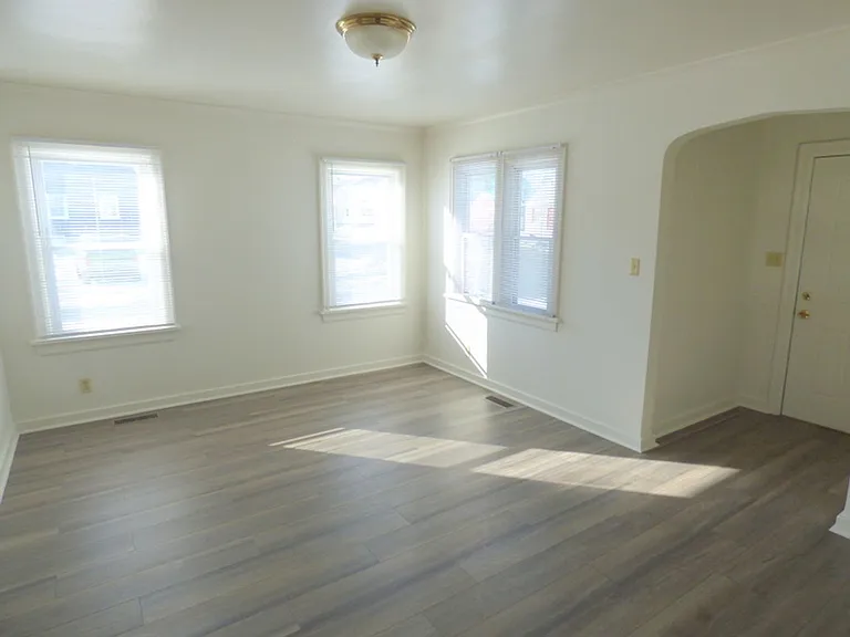4331 Lafayette St — Photo 3