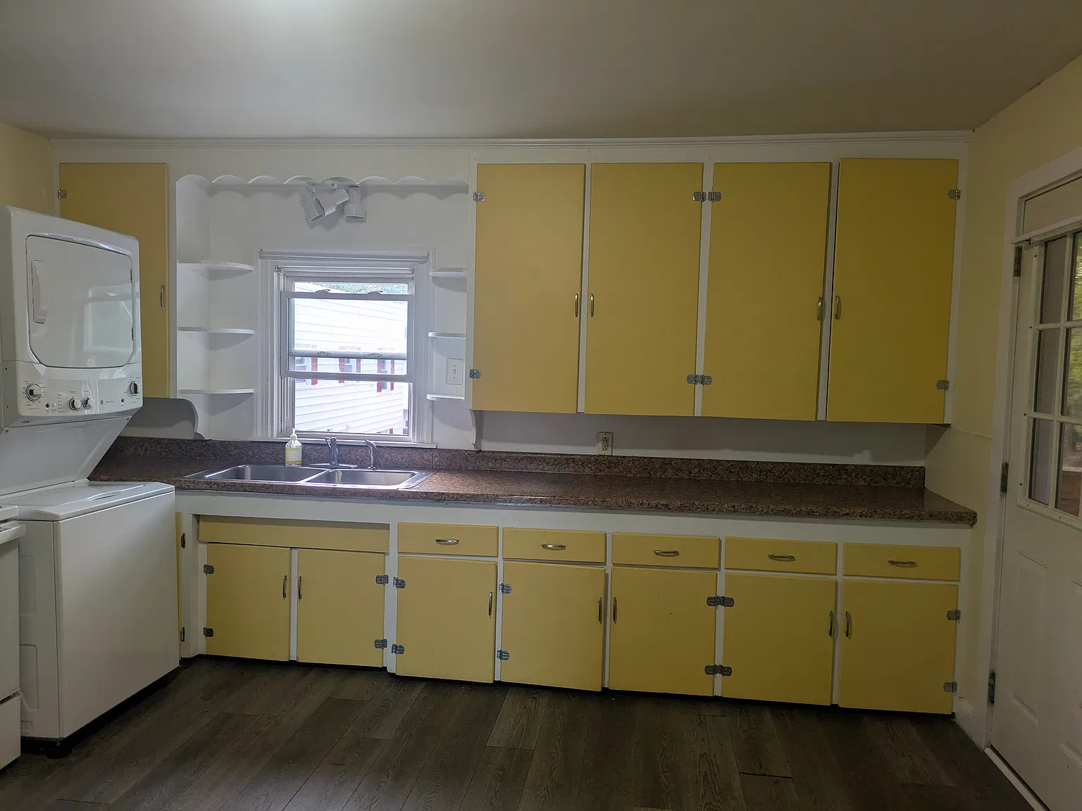 1 bed, 600 sqft, $1,200 — Photo 1