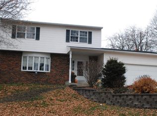 165 Circle Dr, Jackson, MN 56143