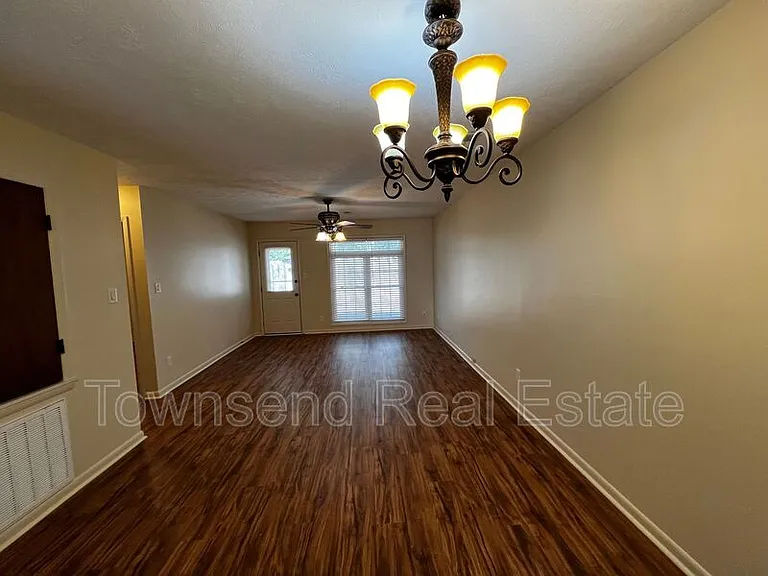 2716 Helaman Ct #12 — Photo 3
