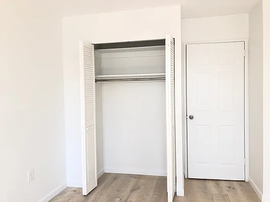 Rented by Lang Realty LLC | media 10