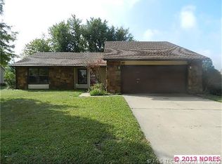 8105 E Madison St, Broken Arrow, OK 74014