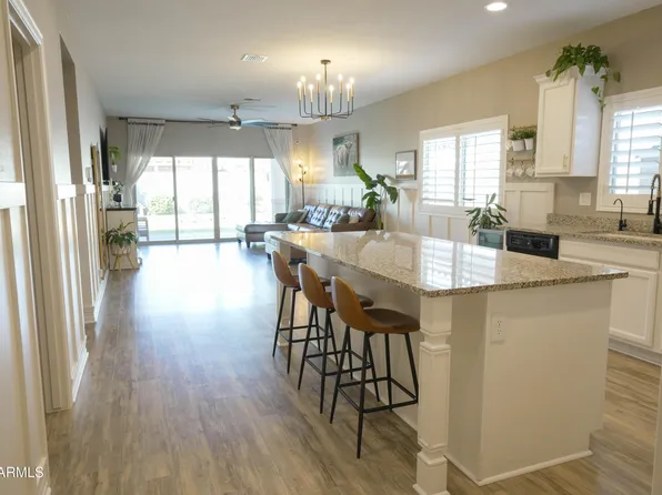 884 W WHISTLING THORN Avenue, Queen Creek, AZ 85140