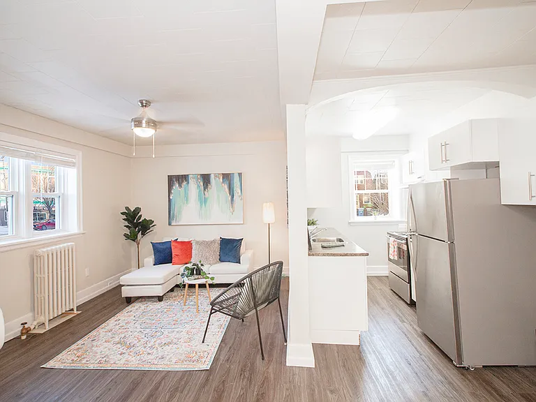 129 Lenore St #14 — Photo 7