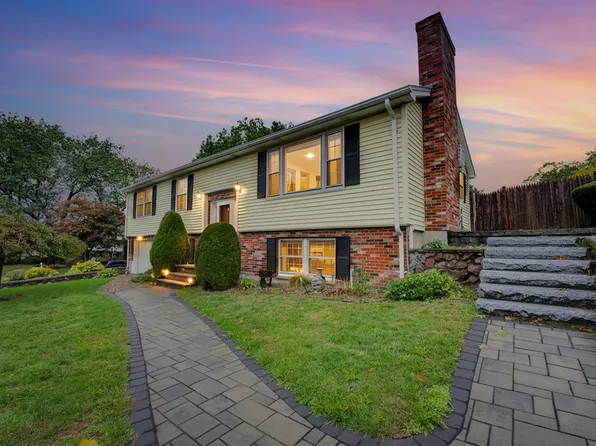 9 Lilah Cir, Wakefield, MA 01880