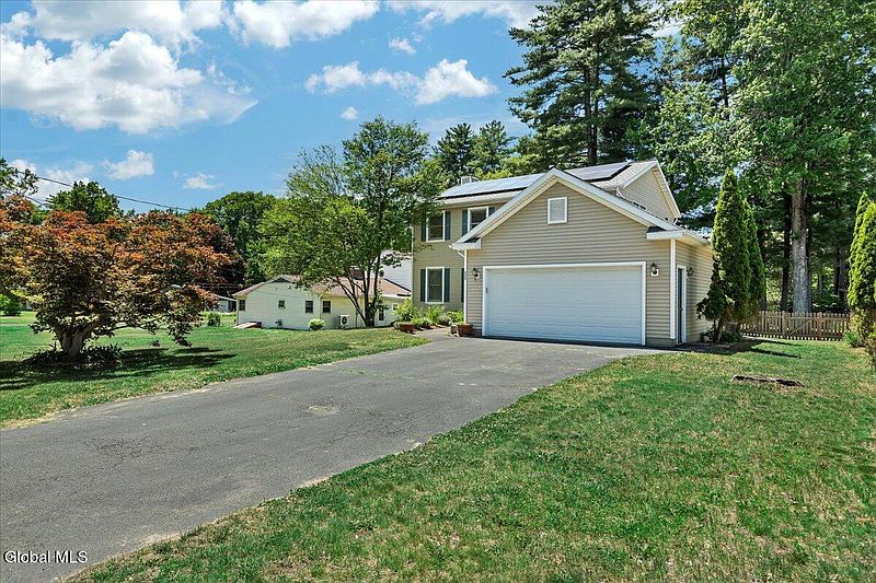 2nd image of 11 Bain Drive