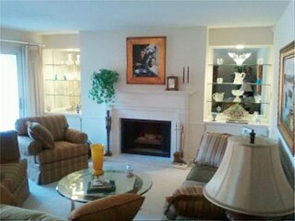 2nd image of 7370 Lions Head Dr #3