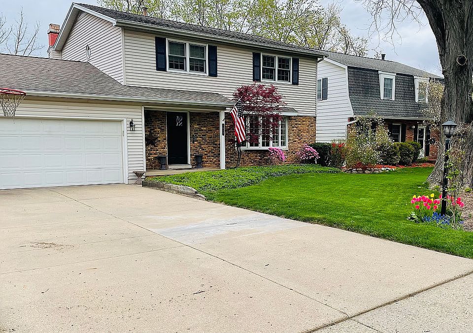 2nd image of 1617 W Teton Dr