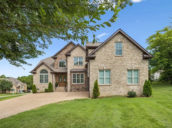 205 Moore Haven Cir, Lebanon, TN 37087