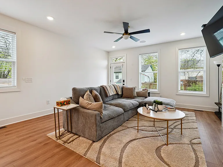 1301B Katie Ave — Photo 21