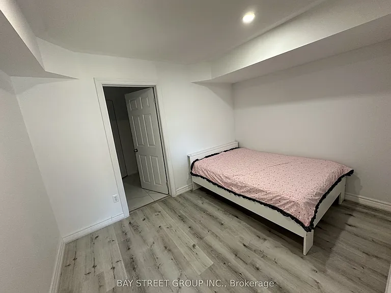 196 Colesbrook Rd — Photo 5
