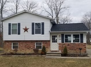 1234 Bryce Ave, Aurora, OH 44202