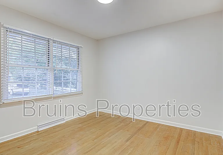 805 Trenton St #A — Photo 12