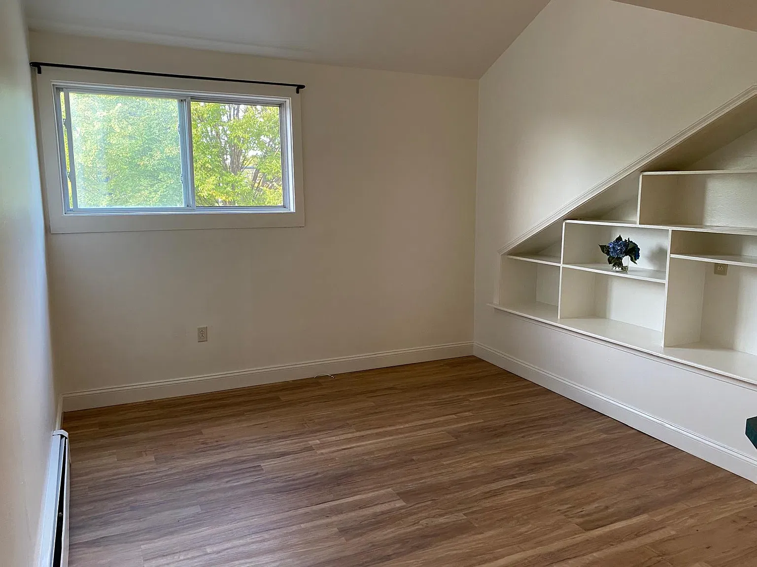 1 bed, 500 sqft, $1,700 — Photo 2