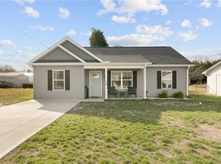 105B L St, Williamston, SC 29697