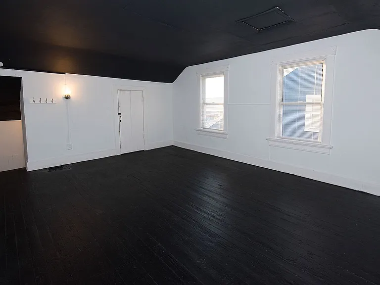 4160 Lakeman St — Photo 39