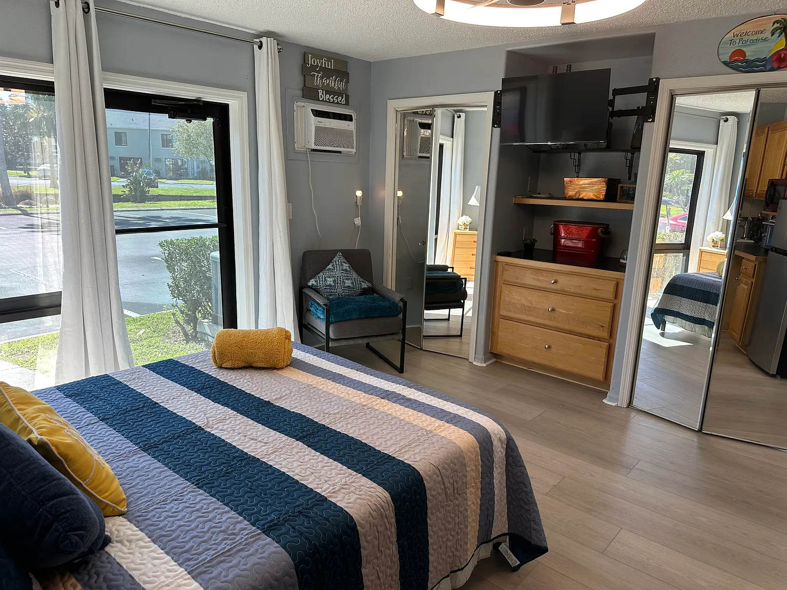 Studio, 385 sqft, $950 — Photo 4