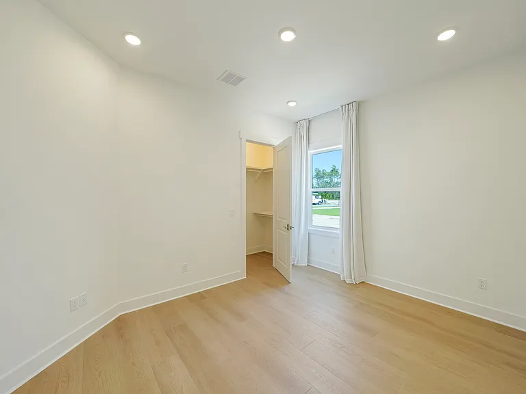 1615 Pathways Dr — Photo 15