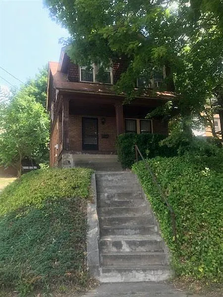 955 Jackman Ave photo 1