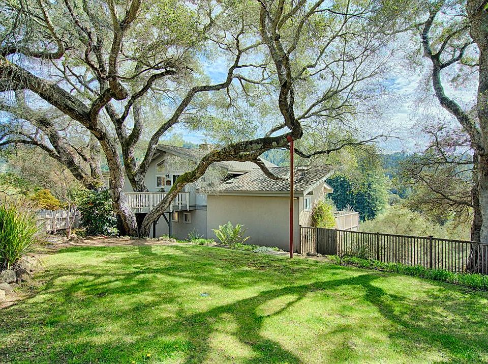 1st image of 206 Oak Creek Blvd