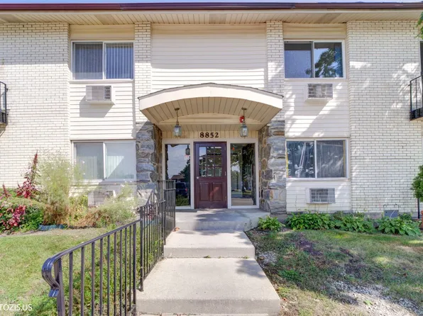 8852 N Leslie Ln #2C-DES, Des Plaines, IL 60016