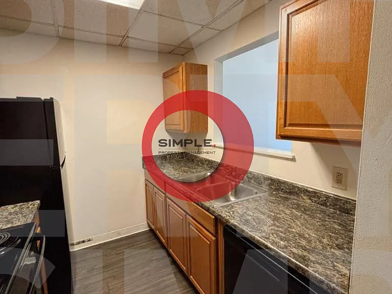 350 Elm Street — Photo 3