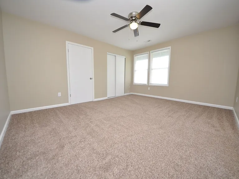 502 S Linn Ave — Photo 12