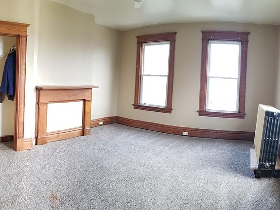 1st bedroom