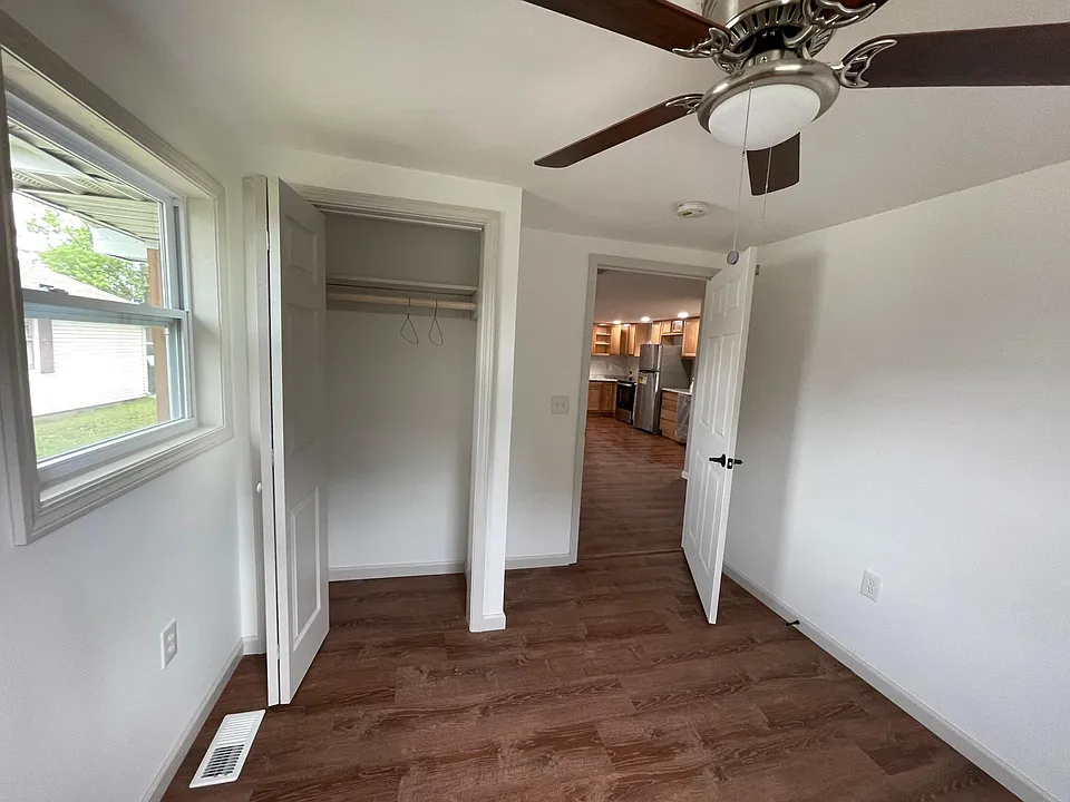 808 W Friedman St