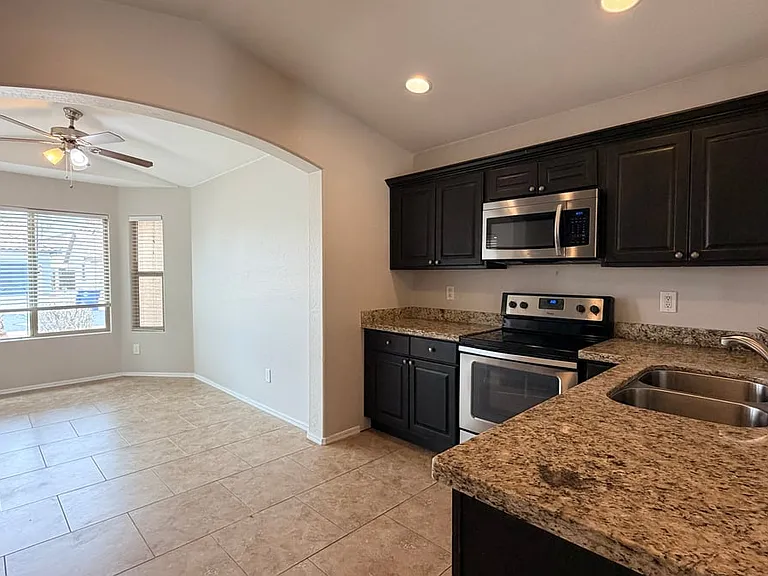 12941 W Bloomfield Rd — Photo 8